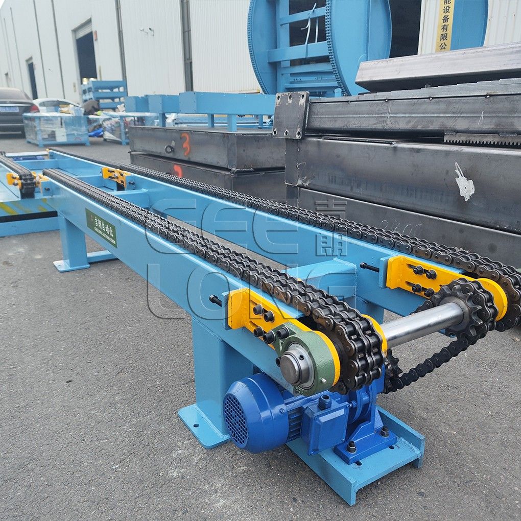 Hydraulic lifter machine with powered chain for roller type veneer dryer machine