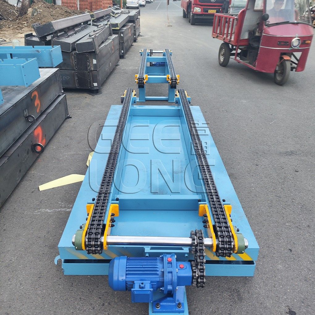 Hydraulic lifter machine with powered chain for roller type veneer dryer machine